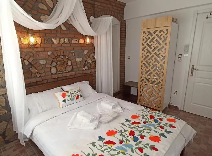 Adahan בוזקאדה