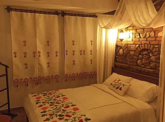 Adahan בוזקאדה